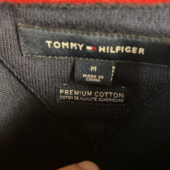 Tommy Hilfiger  V-Neck - Picture 3 of 4